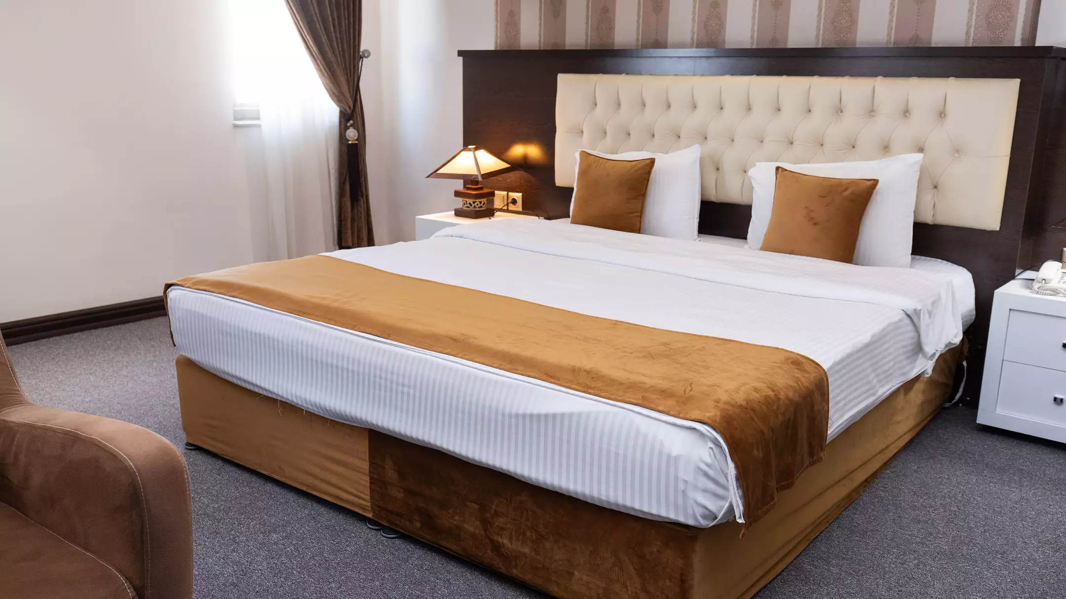 Alibaba https://cdn.alibaba.ir/ostorage/hotel-accommodation-images/674c09d210d0d5745be3d29b_هتل گسترش - اتاق دوتخته دبل.webp